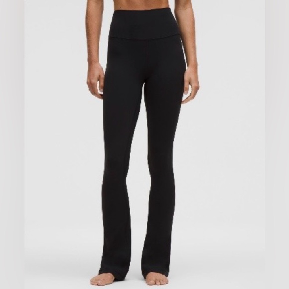 Lululemon Align High-Rise Mini
Flared Pant Women's Black Leggings 32”